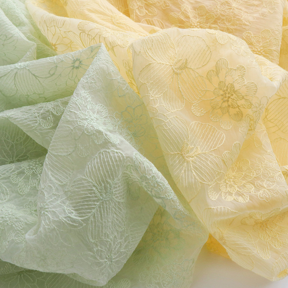 140cm Width x 95cm Length Premium Daisy Flower Embroidery Cotton Linen –  iriz Lace