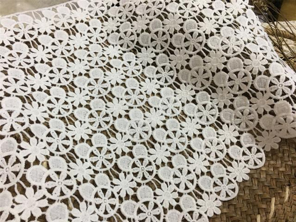 幅 23cm x 長さ 180cm 花柄水溶性刺繍レース生地トリム – iriz Lace