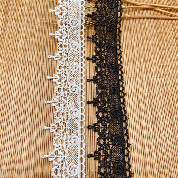 4.5 Yards x 3.9cm Width Retro Water Soluble Lace Ribbon