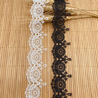 18 ヤード x 3.2 cm 幅ポリエステル花柄刺繍縫製レース リボン