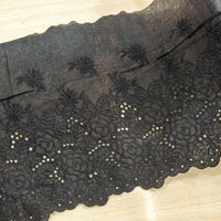 2 ヤード x 幅 10 インチのアイレット刺繍花と葉のコットン レース生地
