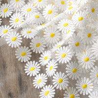 150cm 幅 デイジー 花柄 刺繍 生地 ヤード単位