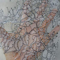 幅35cm x 長さ290cm プレミアムコントラストまつげ花柄刺繍レース生地