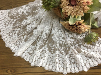 幅110cm x 長さ95cm プレミアムヴィンテージ対称花柄刺繍レース生地