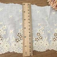 幅14cm x 長さ270cm ヴィンテージフローラル刺繍アイレット コットン生地トリム