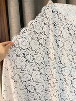 幅155cm x 長さ150cm 中空まつげ花刺繍ケミカルレース生地