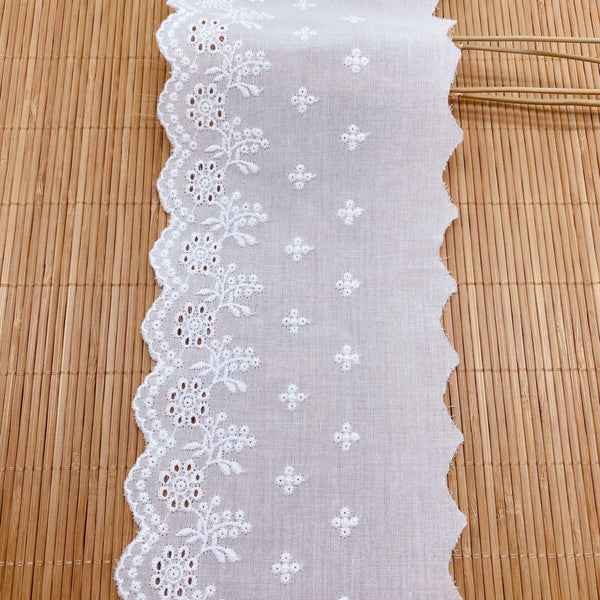 14 Yards x 10cm Width Eyelet Floral Embroidery Cotton Lace Trim