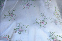 幅130cm×長さ95cm つるの枝 花刺繍 オーガンジー レース生地