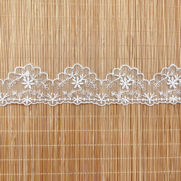 4.5 Yards of 1.7 inches Width Vintage Flower Embroidery Tulle Lace Ribbon