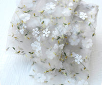 130cm 幅プレミアム 3D 花柄刺繍レース生地 ヤード単位