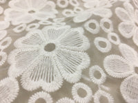140cm 幅 デイジー フローラル 刺繍 レース生地 ヤード単位