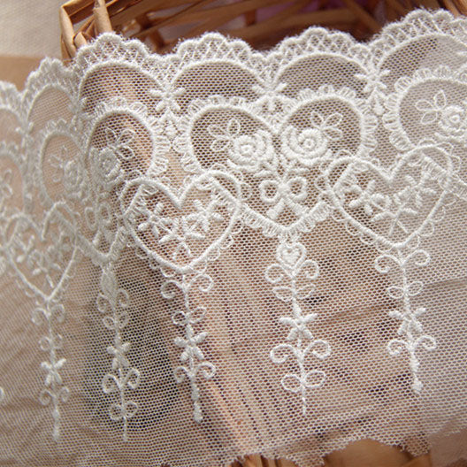 10 Yards of Half Inch Heart White Lace Trim/ 10 Yards of Half Inch Heart White  Lace Ribbon, Approx. 0.6 1.4 Cm 
