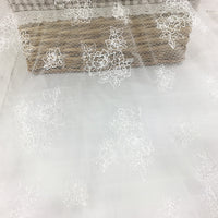 幅130cm×長さ90cm 牡丹の花刺繍 ダイヤモンドチュールネットレース生地