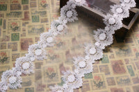3 ヤードの幅 18 cm ビンテージ シンメトリカル デイジー フローラル 刺繍 レース トリム