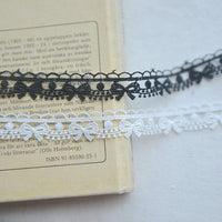 5 Yards of 1.5cm Width Bow Pattern Embroidery Sewing Lace Embellishment Ribbon